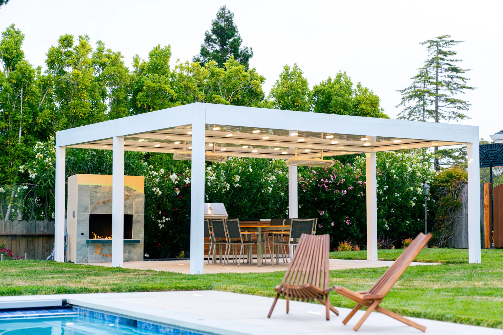 Refined Outdoor Kitchen Space - Hillsborough, CA