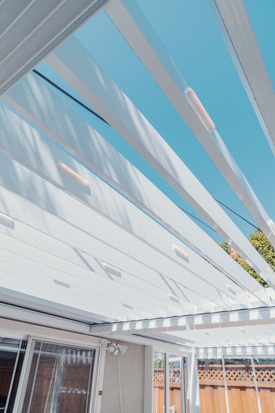 Tiltable louvers, white finish